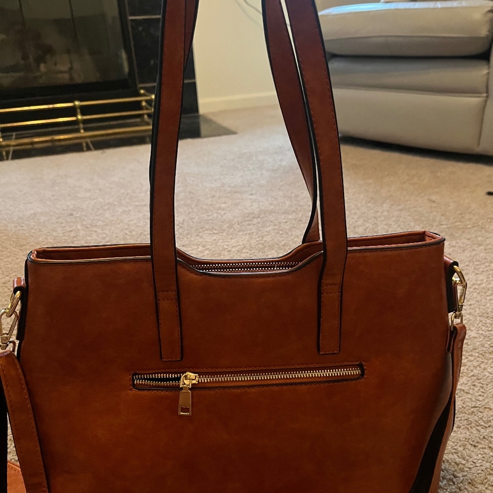 Cluci  leather bag
